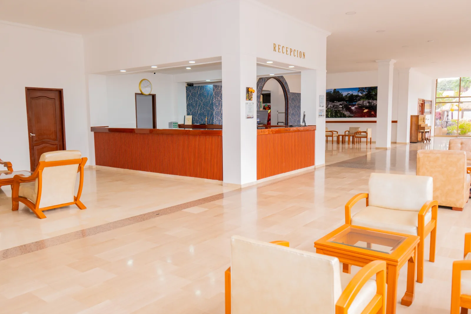 Restaurante del Hotel María Gloria con cocina regional e internacional